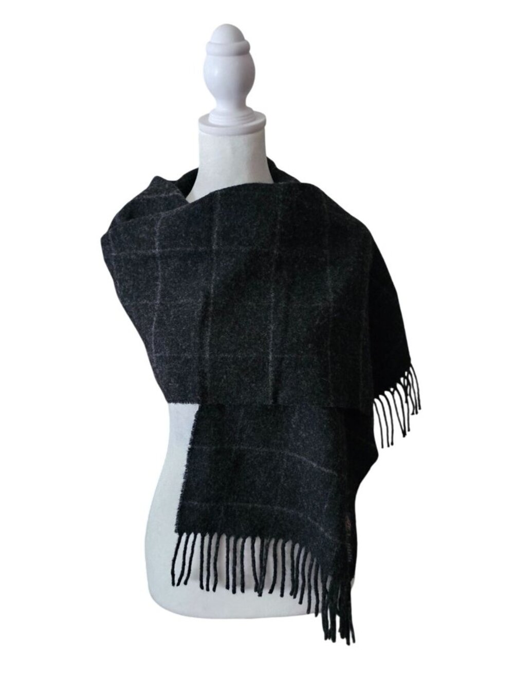 Gant Pure Lambswool Scarf M/I Scotland Black Gray Plaid 15" x 58" Dark Academia